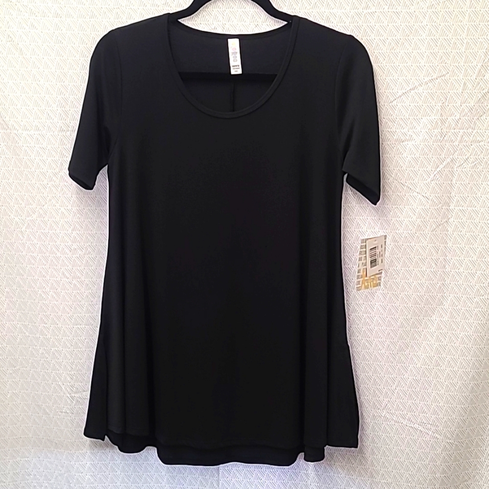 NWT * LuLaRoe Perfect T 🖤 Solid Black